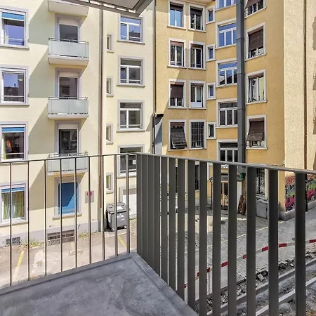 Premium Lochergut Zurich